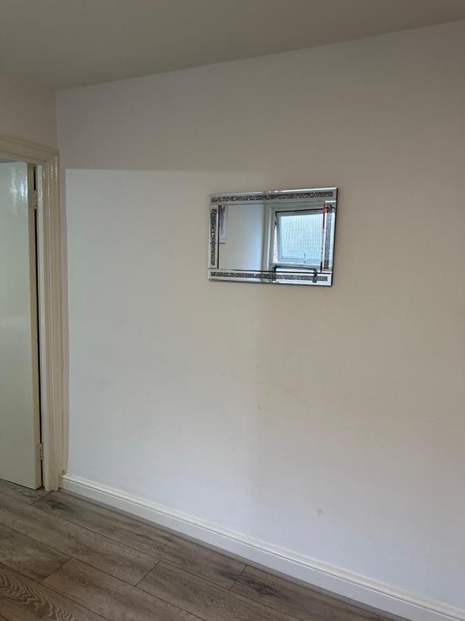 Beautiful Hoe Street First Floor One Bedroom Apartment B Walthamstow ลอนดอน ภายนอก รูปภาพ